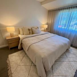 Fletcher Christian Apartments - Manava Suites，位于彭特派因的酒店