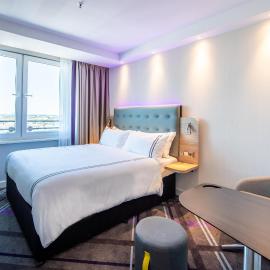 Premier Inn Köln City Süd，位于科隆的酒店