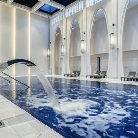 Hotel Pieniny Grand Wellness & SPA - Destigo Hotels，位于什恰夫尼察的酒店