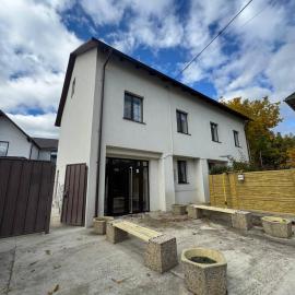 Janel Apartment，位于基希讷乌的酒店