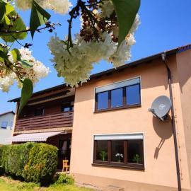 Seenland Getaway - Haus am Berg，位于普莱因费尔德的酒店