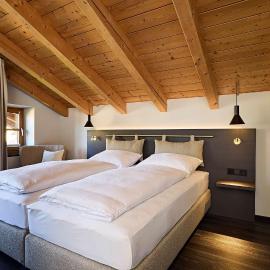 Hotel Die Krone - Immenstadt-Stein，位于阿尔高内的伊门施塔特的酒店