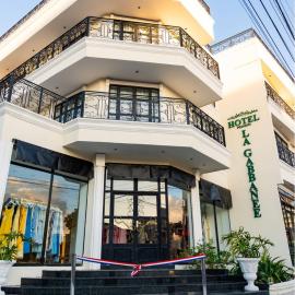 La Gabbanee Hotel Boutique，位于Fernando de la Mora的酒店