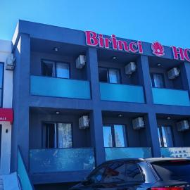 Birinci Hotel，位于明盖恰乌尔的酒店