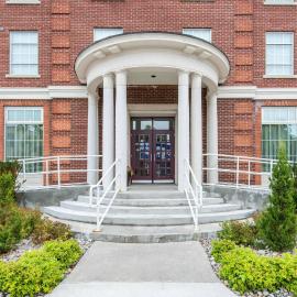 The Champlain Waterfront Hotel, an Ascend Collection Hotel,位于奥里利亚的酒店