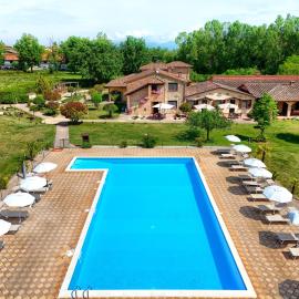 Agriturismo La Fattoria，位于Panicarola的酒店