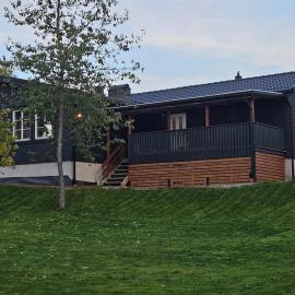 Villa Blackberry, nära Kolmården & Norrköping，位于Åby的酒店