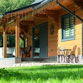 Ozónia Wellness House，位于Šahy的酒店