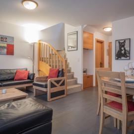 Apartment Eaux-Vives 201 by Interhome