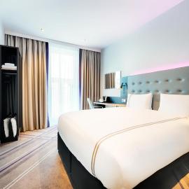 Premier Inn Dresden City Prager Straße，位于德累斯顿的酒店