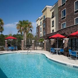 TownePlace Suites Columbia Southeast / Fort Jackson，位于哥伦比亚的酒店