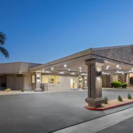 Ramada by Wyndham Merced，位于默塞德的酒店