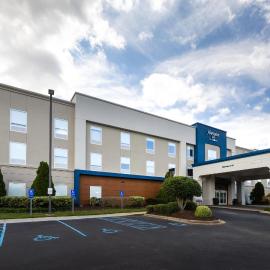 Hampton Inn Easley，位于伊斯利的酒店