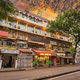 FabHotel Spring Inn - Nr Borivali Station，位于孟买的酒店