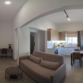 Authentic appartement，位于Aíyira的酒店
