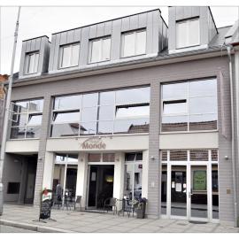 Hotel Monde，位于乌赫尔布罗德的酒店