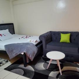 Truenest spacious Studio，位于Kinoo的酒店