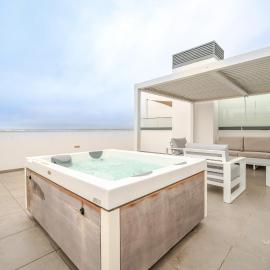 HolidaysPT - Sunset At Lux Terrace - 2 Bedroom Apt，位于法鲁的酒店