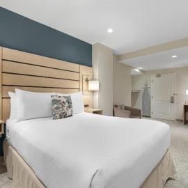 Best Western Plus Baker Street Inn，位于尼尔逊的酒店