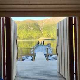 Arnoya basecamp，位于Skjervøy的酒店