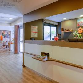 Séjours & Affaires Angers Atrium，位于昂热的酒店