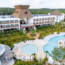 Hotel Mundo Maya Nuevo Uxmal,位于Santa Elena的酒店
