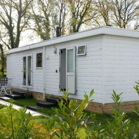 Chalet Bosgeluk - close to the woods，位于安卢的酒店