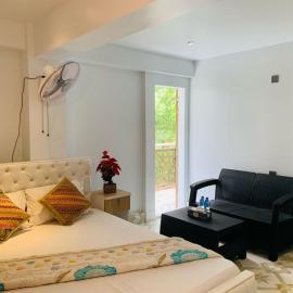 Purbachal Nijhum Polli Resort，位于Kāmta的酒店