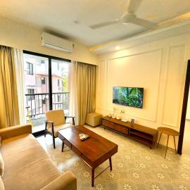 Candolim 1BHK Family Apartment with Pool & Gym - Walk to Beach