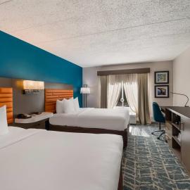 Comfort Inn Falls Church - Tysons Corner,位于福尔斯彻奇的酒店