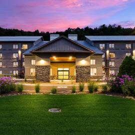 Graystone Lodge, an Ascend Collection Hotel，位于布恩的酒店