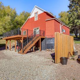Lead Hideaway w/ Fireplace, Grill & New Deck!，位于利德的酒店