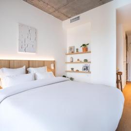 BABEL COMMUNITY Hôtel Montigny Versailles，位于蒙蒂尼布勒托讷的酒店