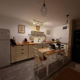 Míra Apartman，位于格德勒的酒店
