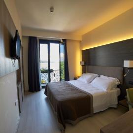 Hotel Giardino，位于阿罗纳的酒店