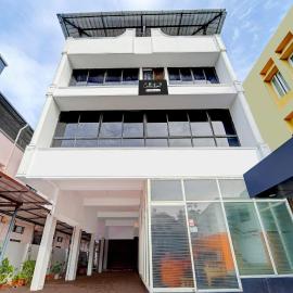Super Collection O Chalai Bazaar Near Railway Station Formerly Galaxy Inn，位于特里凡得琅的酒店