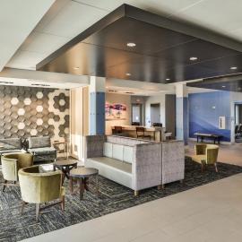 Holiday Inn Express & Suites - Nashville MetroCenter Downtown by IHG，位于纳什维尔的酒店