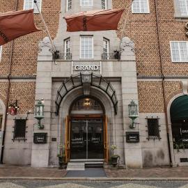 Home Hotel Grand Helsingborg，位于赫尔辛堡的酒店