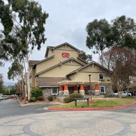 Extended Studio Hotel Suites - Los Angeles - San Dimas，位于圣迪马斯的酒店