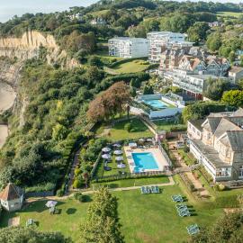 Luccombe Manor Country House Hotel，位于尚克林的酒店