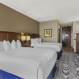 Best Western Plus Williston Hotel & Suites，位于威利斯顿的酒店
