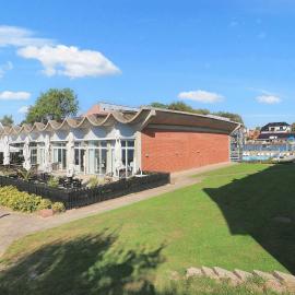 4 person holiday home on a holiday park in Faaborg，位于福堡的酒店