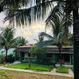 Golden Pearl Beach Resort，位于巴加的酒店
