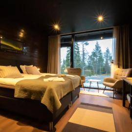 Ruka Trek Gasthaus & Hard Trek Café，位于库萨莫的酒店