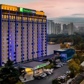 Holiday Inn Express Zhengzhou Zhongzhou by IHG，位于郑州的酒店