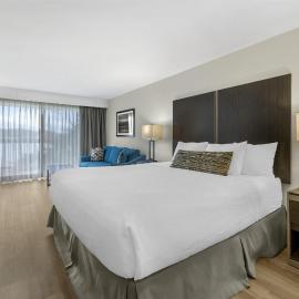 Best Western Pier Point Inn，位于弗洛伦斯的酒店