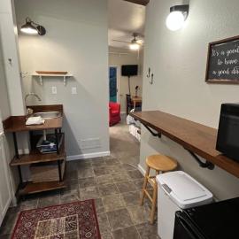 GFU neighborhood and Oregon Wine Country studio，位于纽伯格的酒店
