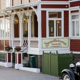 Strandflickornas Havshotell Lysekil,位于吕瑟希尔的酒店
