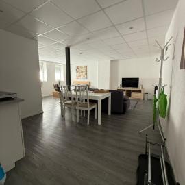 Modernes 1-Zimmer-Apartment im Herzen Oberkochens，位于上科亨的酒店