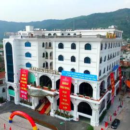 Hai Yen Luxury Hotel，位于Cẩm Phả的酒店